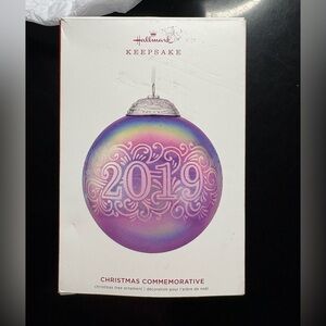 Hallmark Keepsake Christmas Commemorative #7 glass ball ornament
